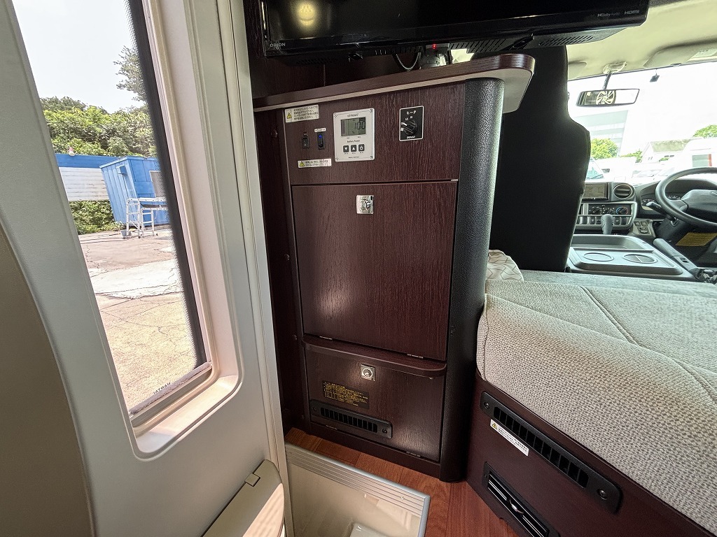 キャンピングカーキャブコン