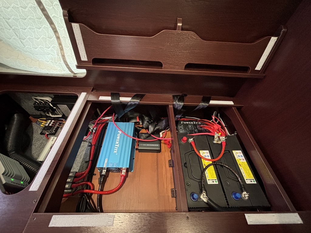 キャンピングカーキャブコン