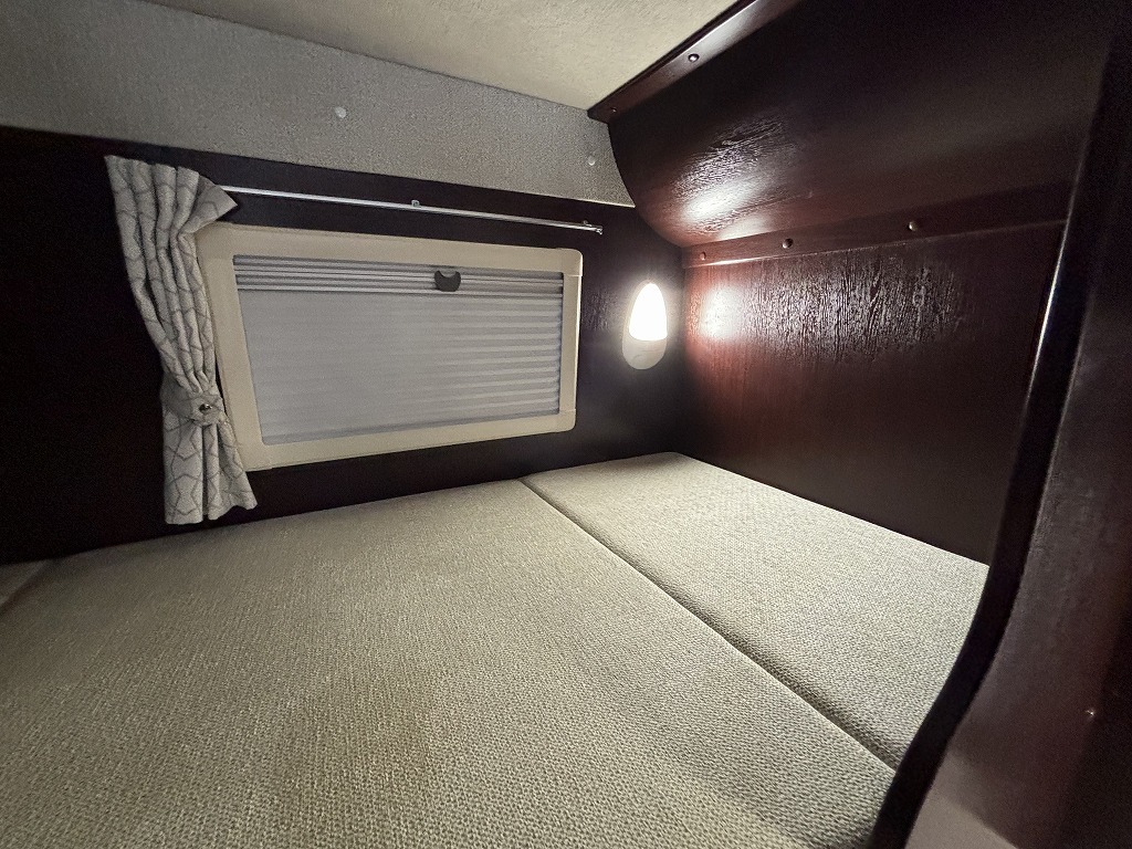 キャンピングカーキャブコン