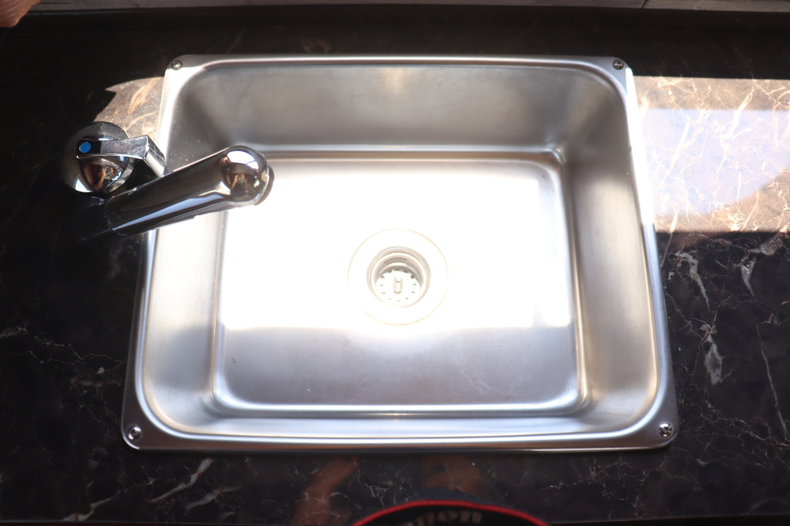 キャンピングカー軽キャンパー