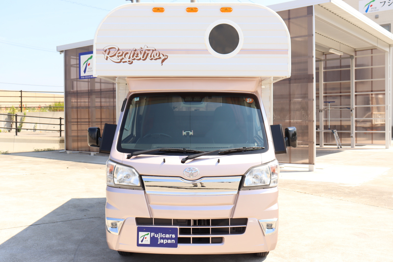 キャンピングカー軽キャンパー