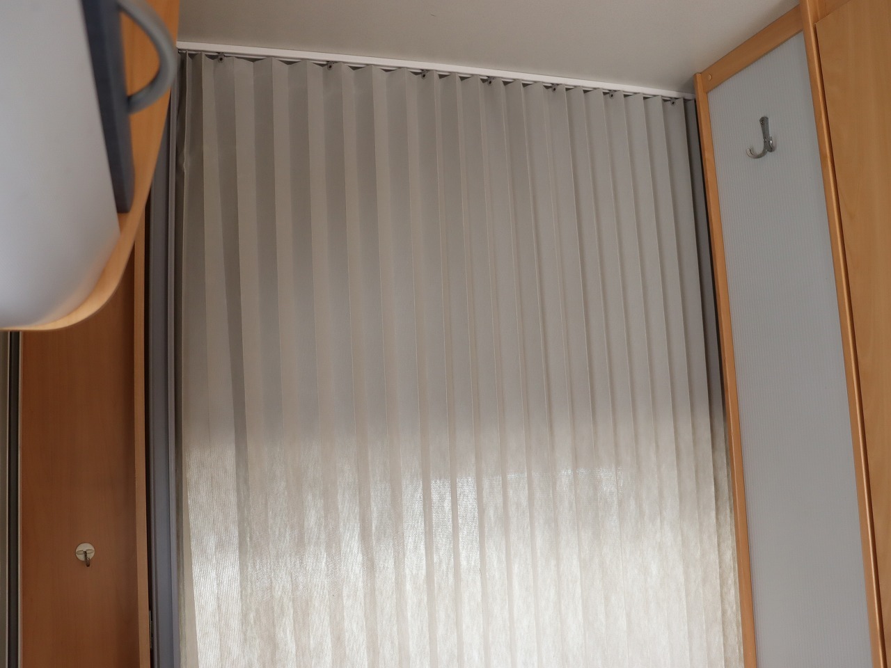 キャンピングカートレーラー