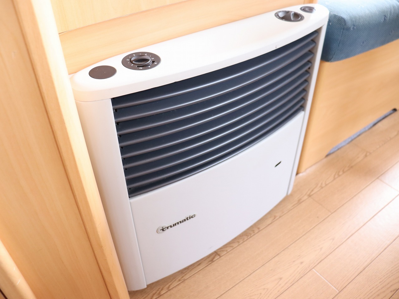 キャンピングカートレーラー