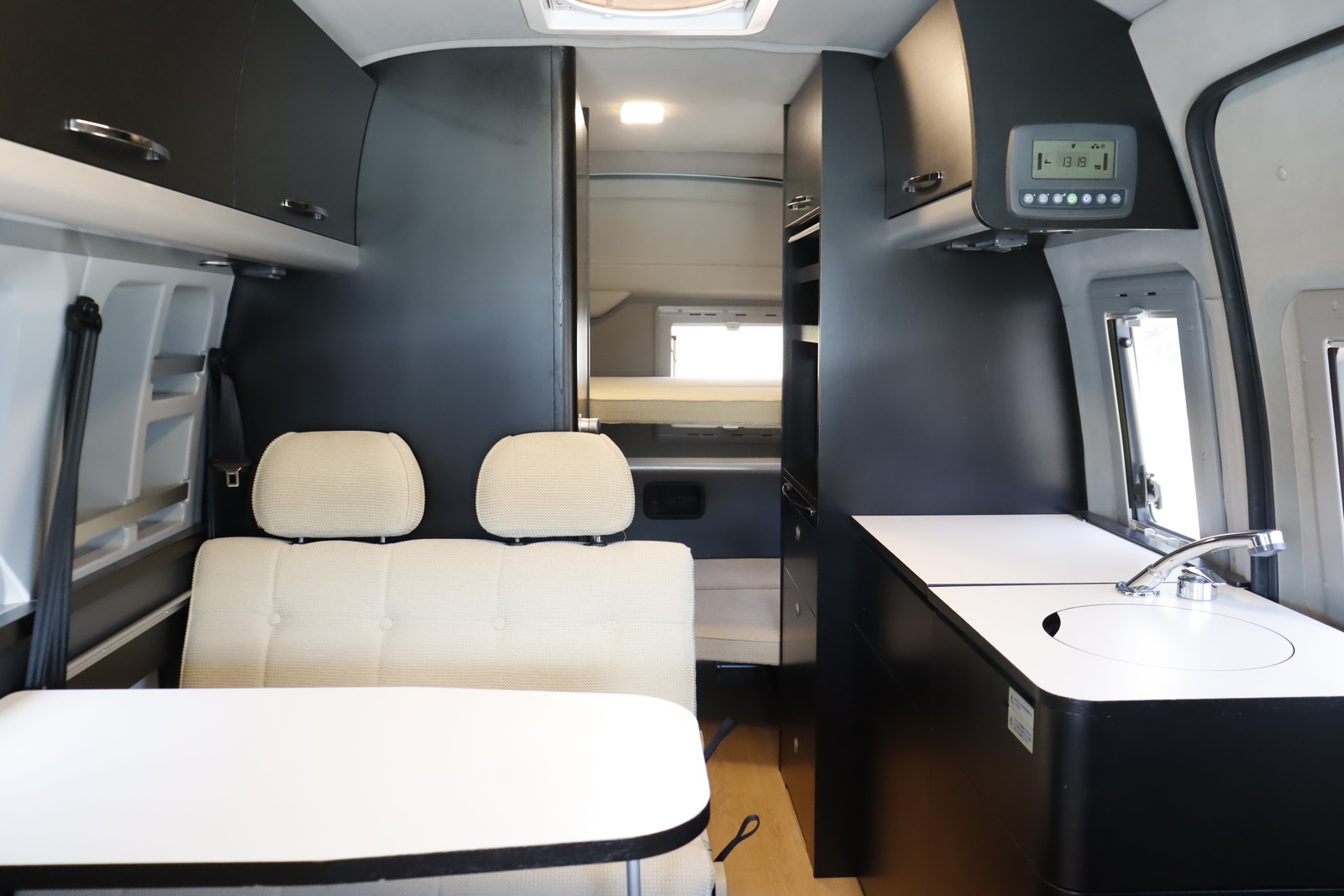 キャンピングカーバンコン