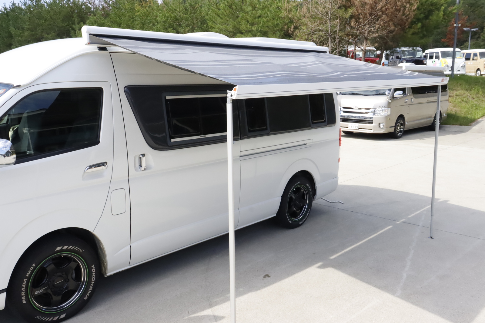 キャンピングカーバンコン