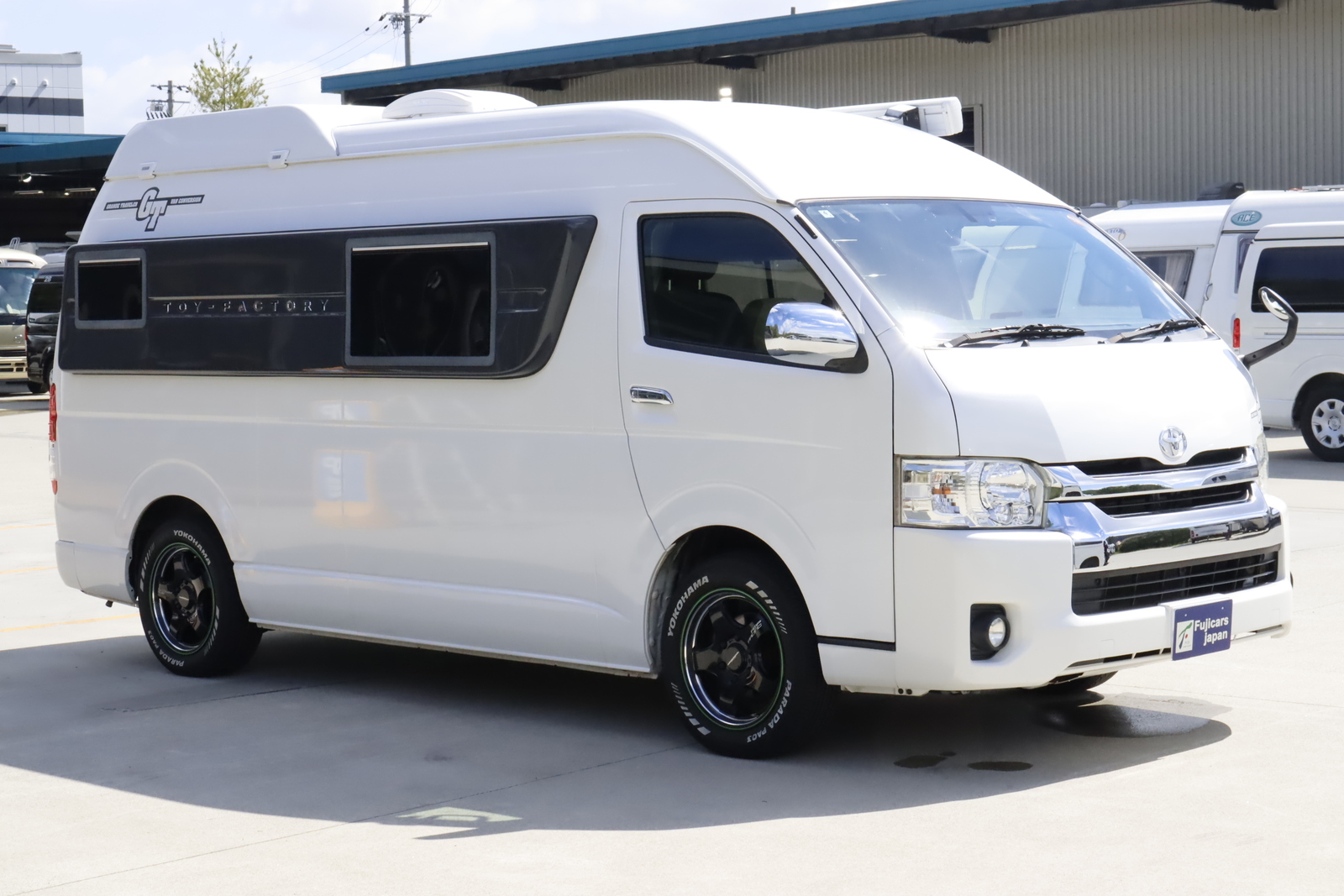 キャンピングカーバンコン