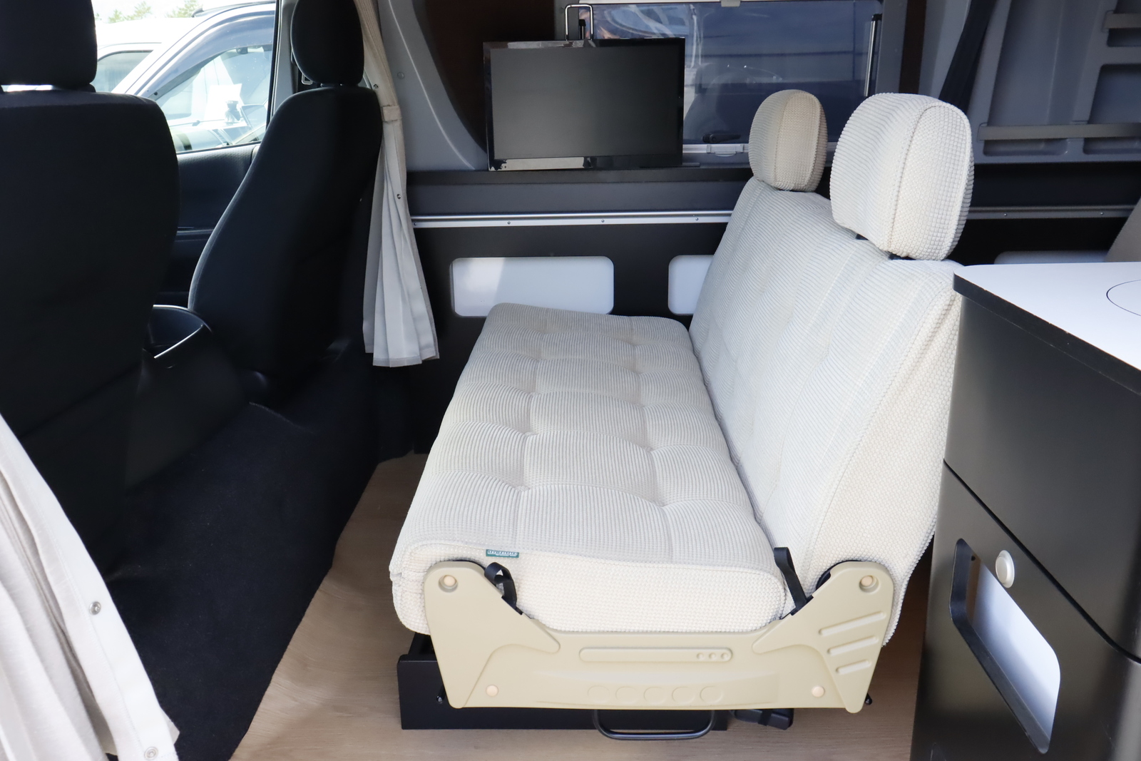 キャンピングカーバンコン