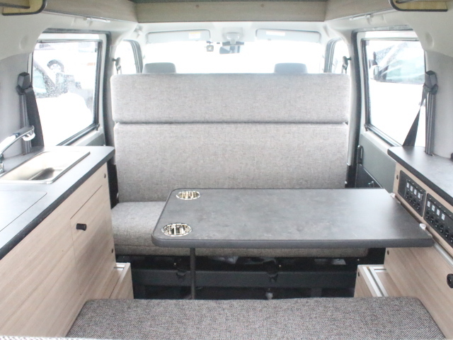 キャンピングカーバンコン