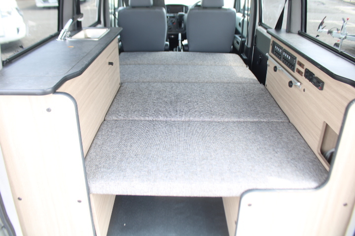 キャンピングカーバンコン