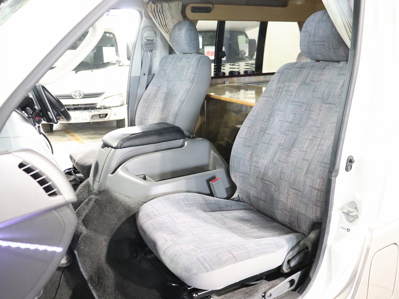 キャンピングカーバンコン