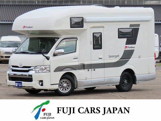キャブコン ハイエース ファンルーチェ セレンゲティ525 4WD
