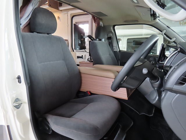 キャンピングカーキャブコン