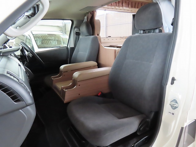 キャンピングカーキャブコン