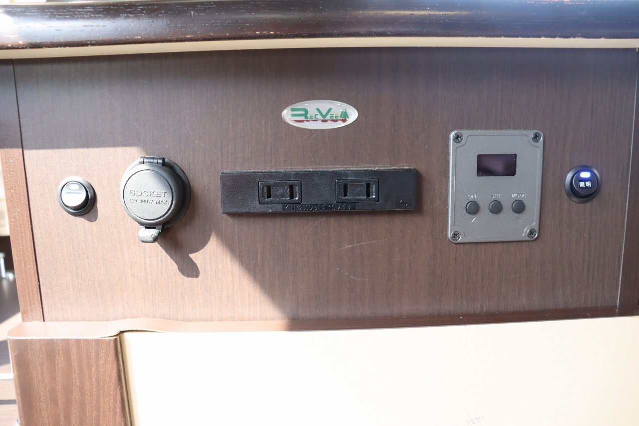 キャンピングカーバンコン