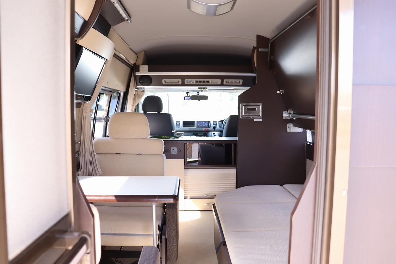 キャンピングカーバンコン