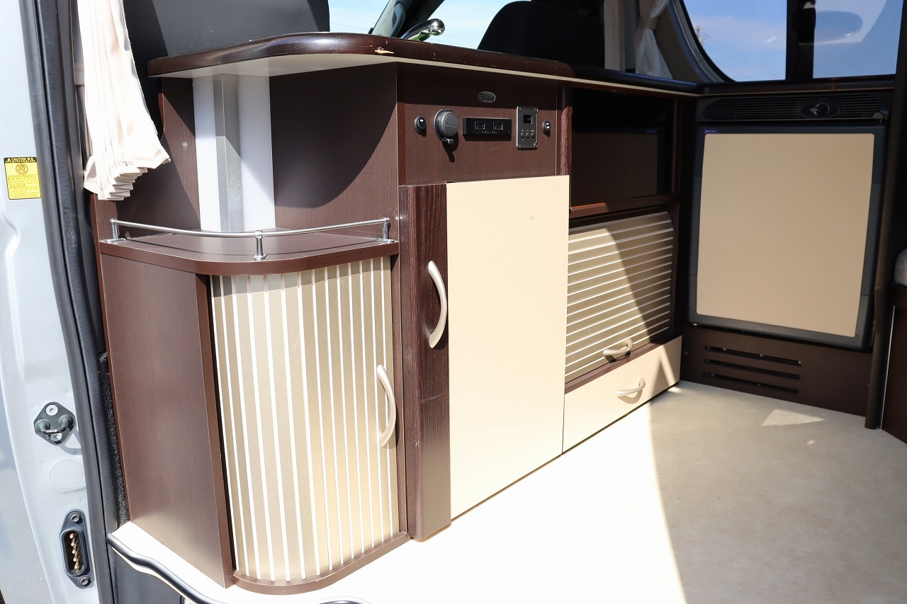 キャンピングカーバンコン