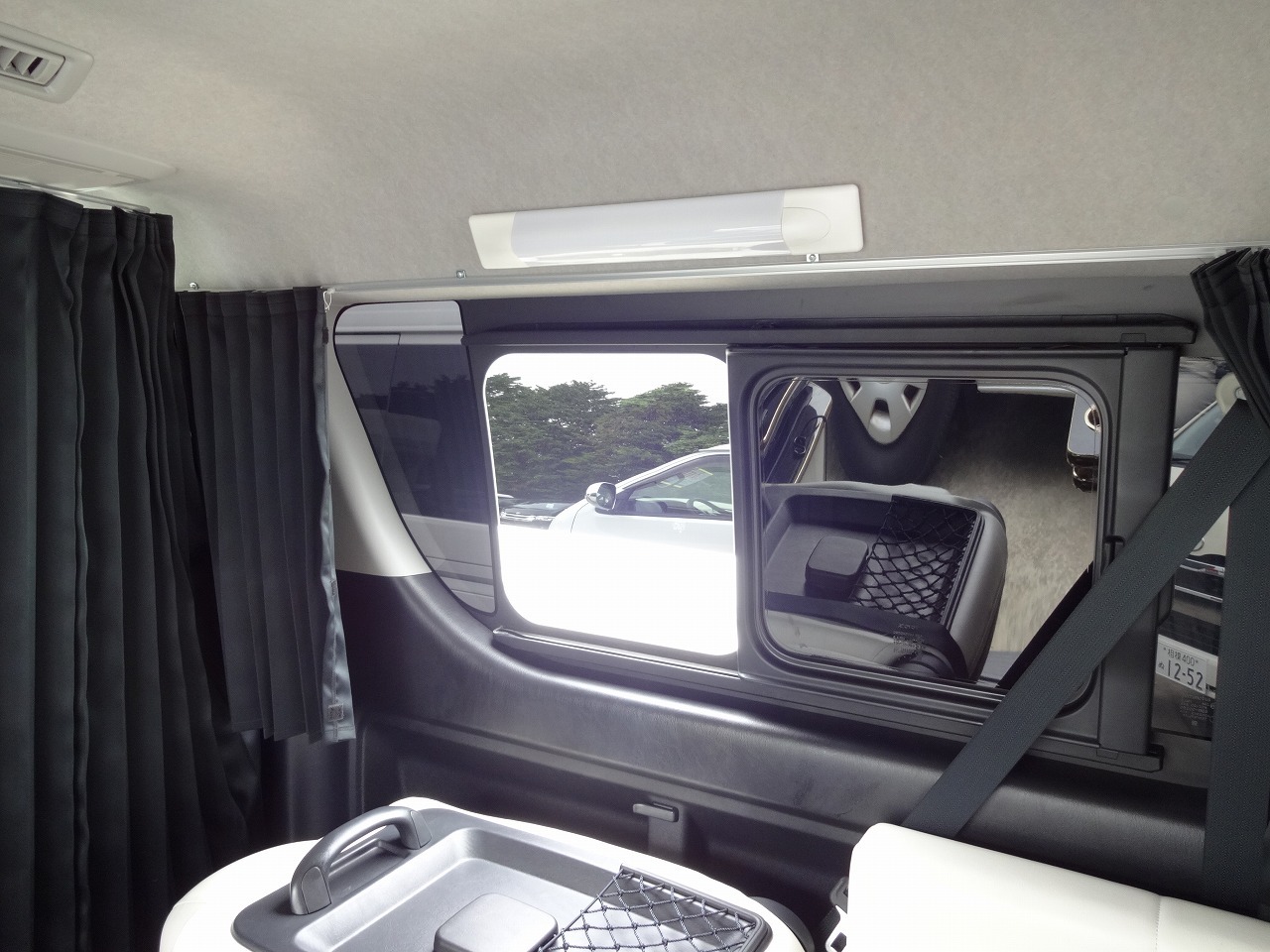 キャンピングカーバンコン