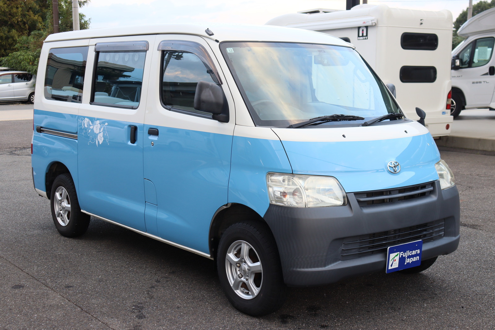 キャンピングカーバンコン