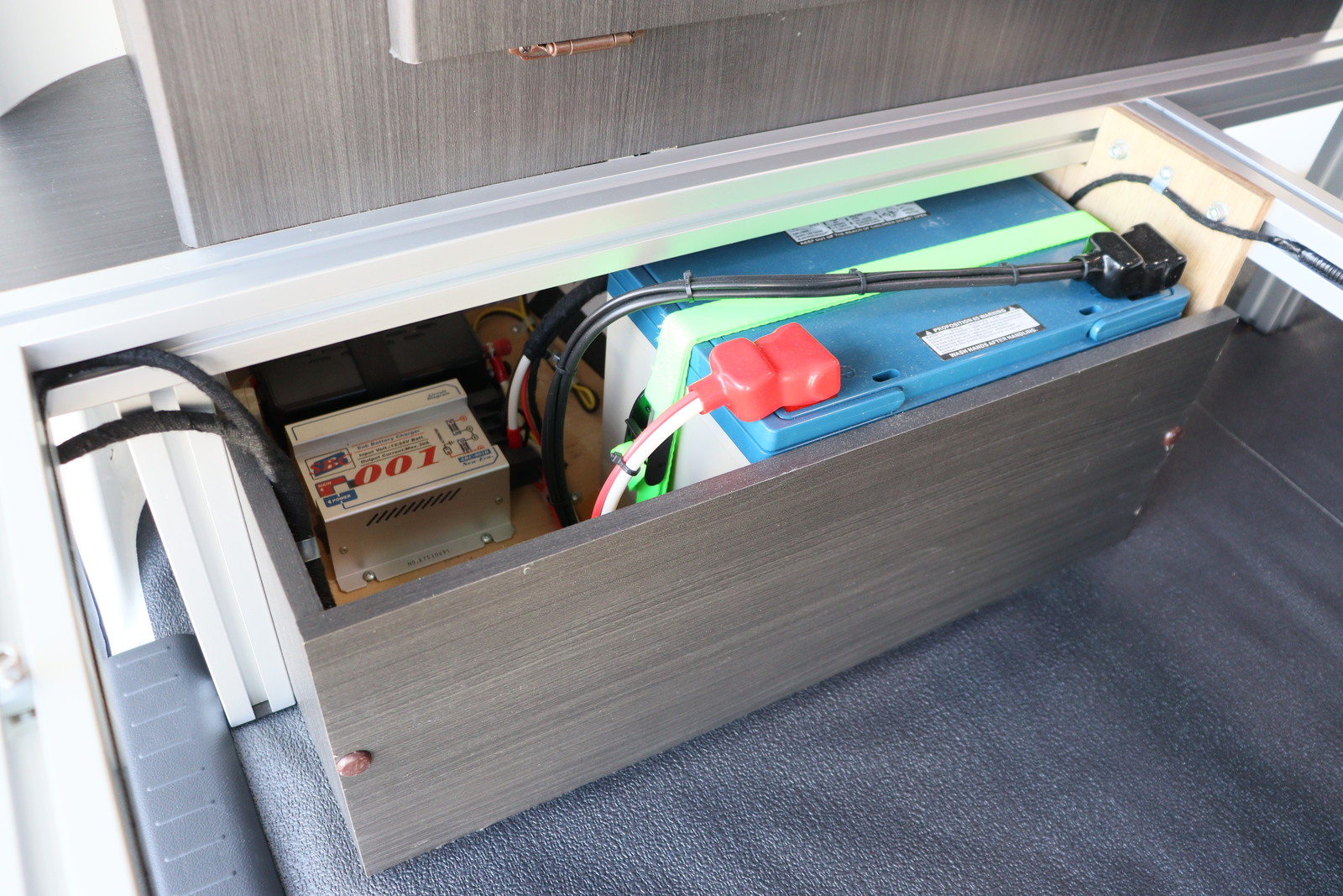 キャンピングカーバンコン