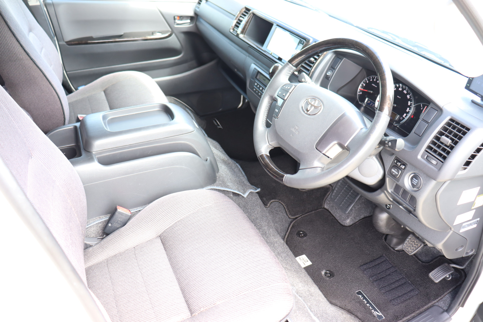 キャンピングカーバンコン