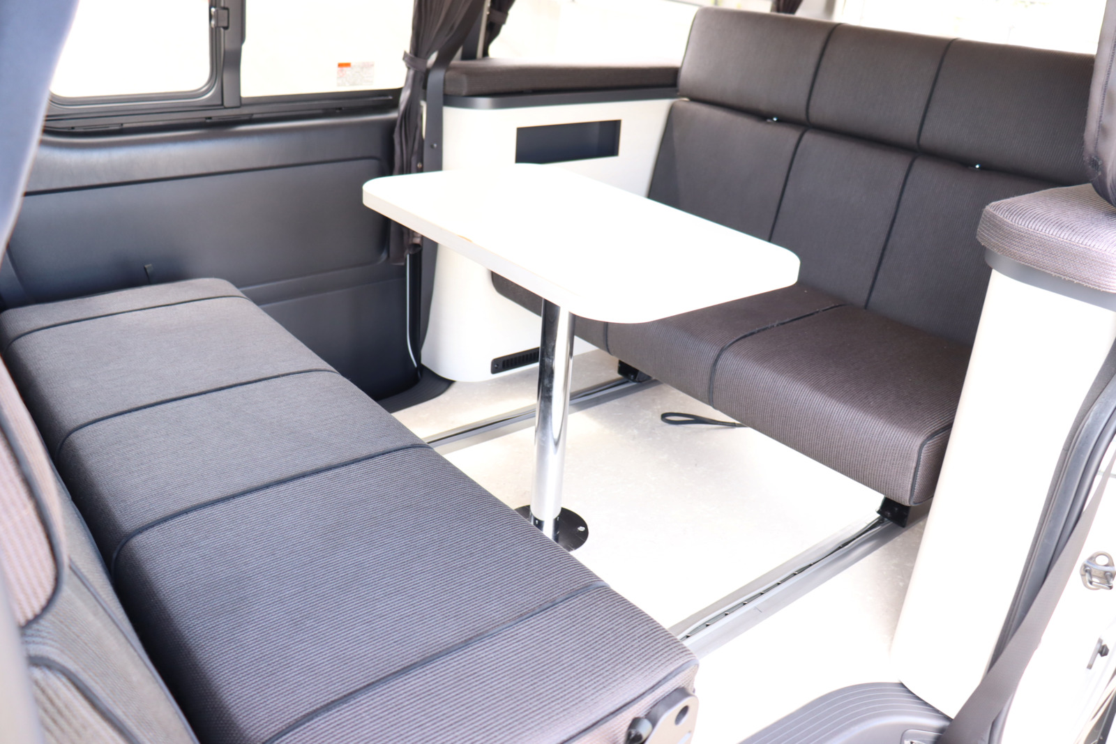 キャンピングカーバンコン