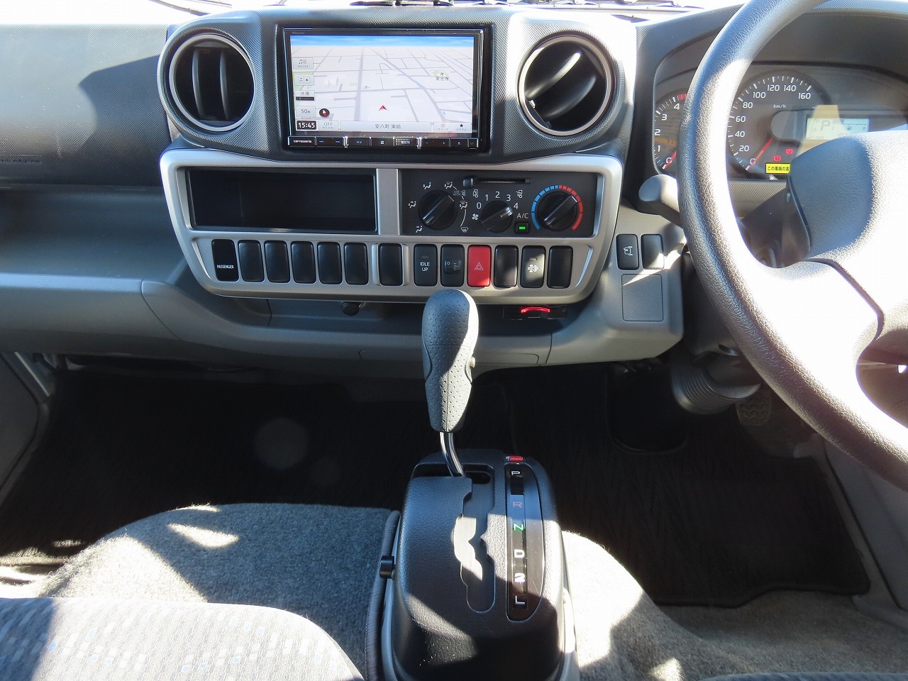 キャンピングカーキャブコン