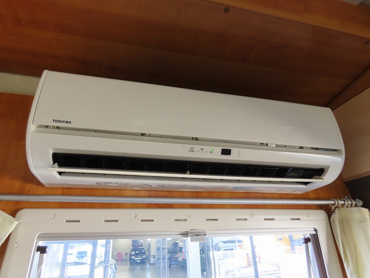 キャンピングカーキャブコン