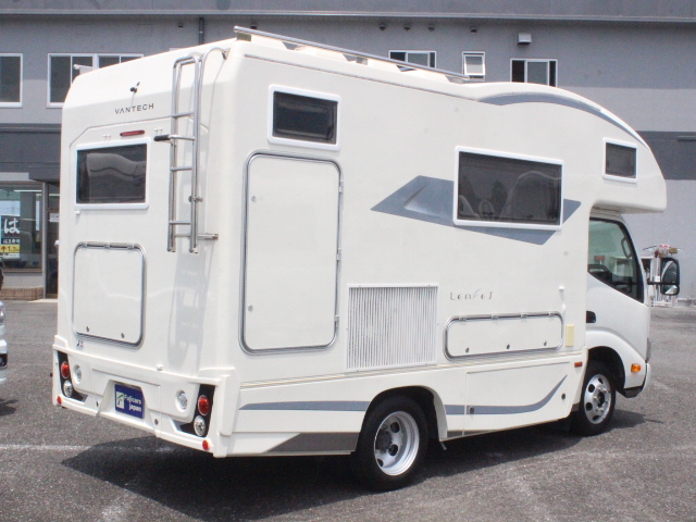 キャンピングカーキャブコン