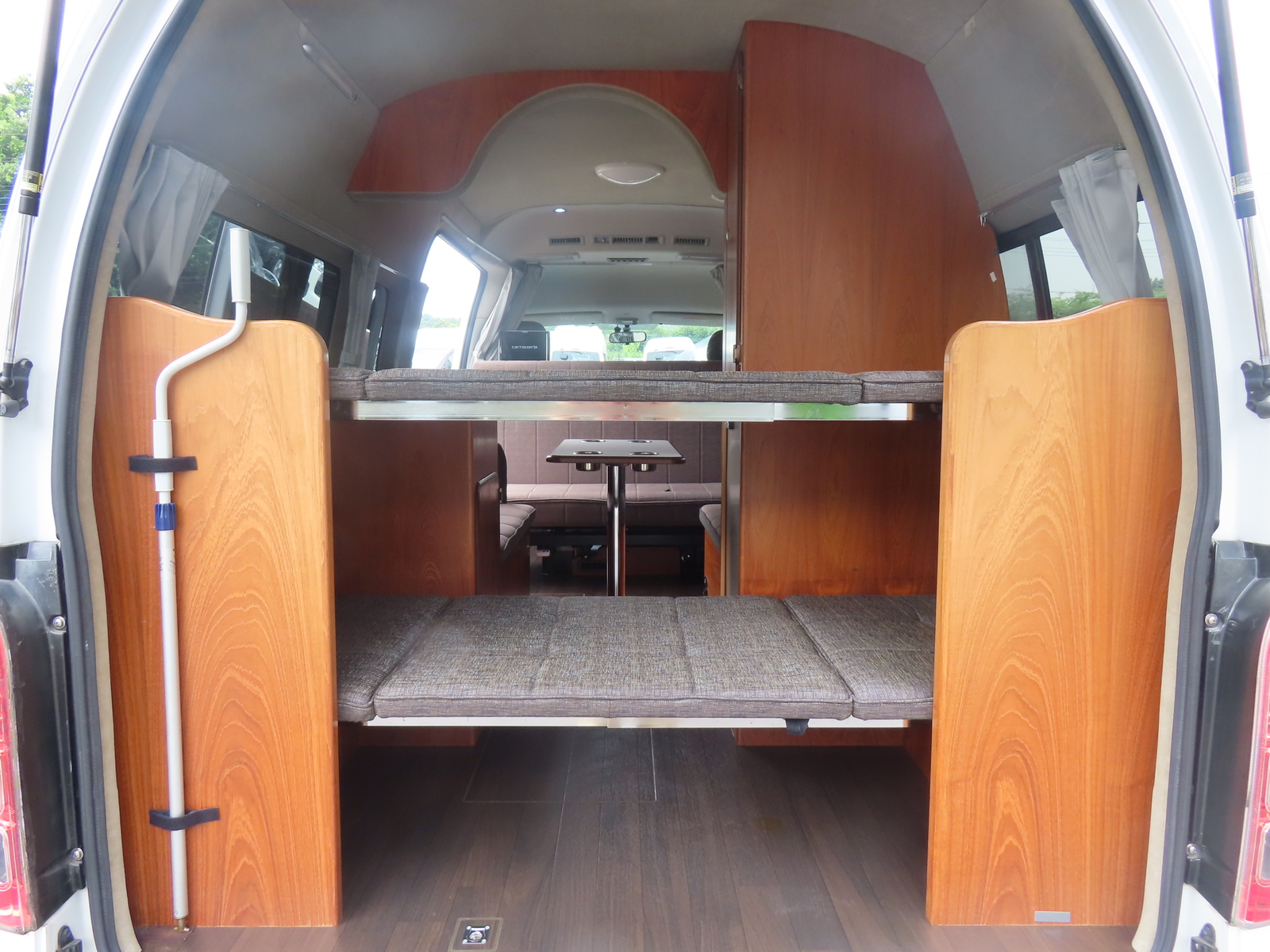 キャンピングカーバンコン