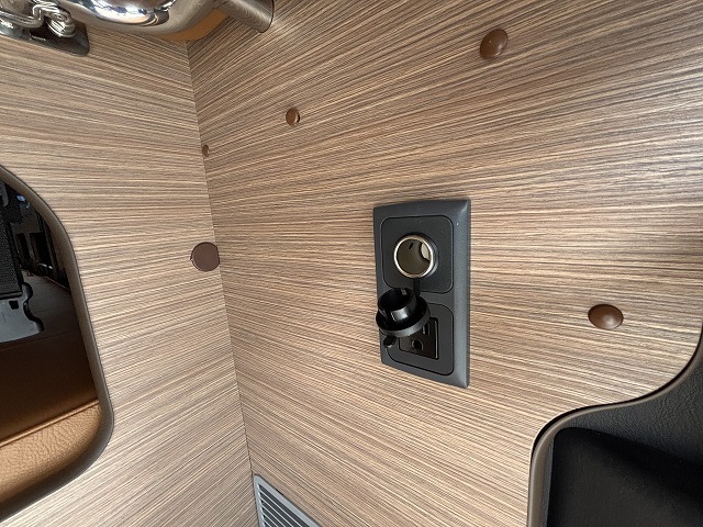 キャンピングカーバンコン