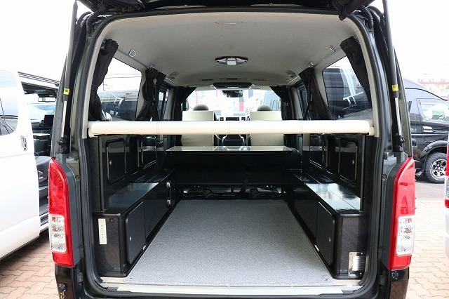 キャンピングカーバンコン