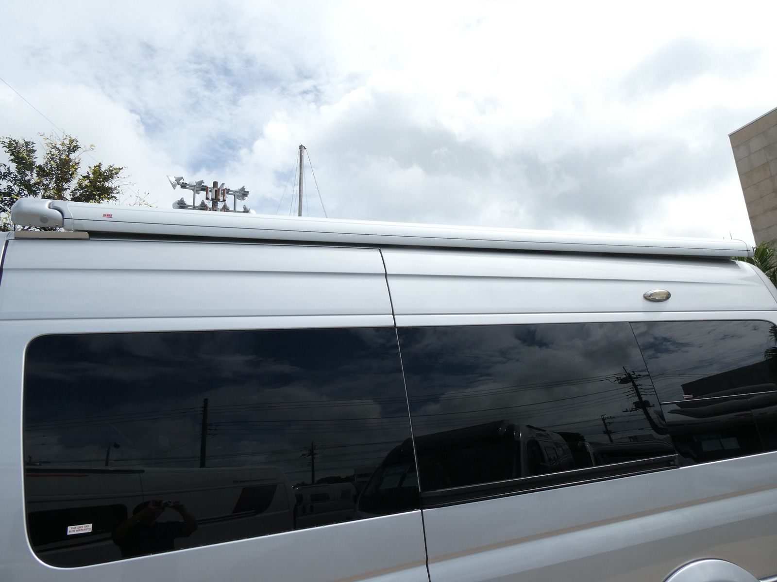 キャンピングカーバンコン