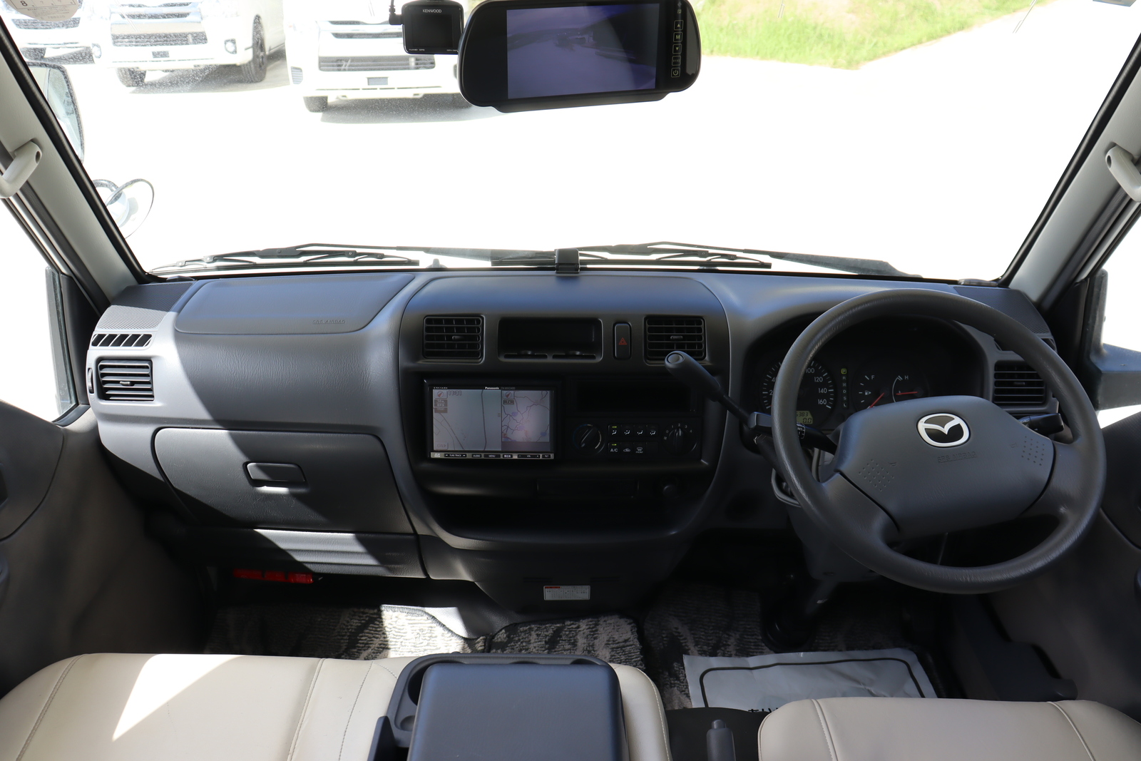 キャンピングカーキャブコン