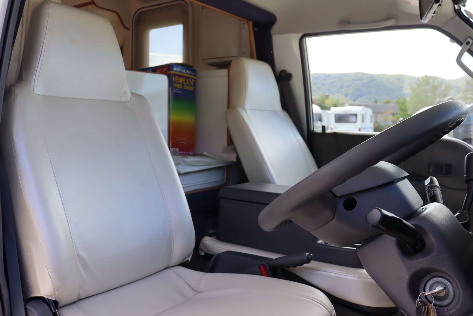 キャンピングカーキャブコン