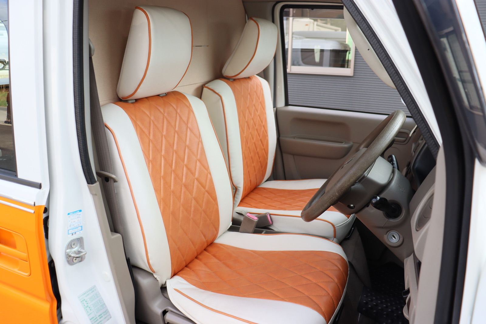 三菱ミニキャブ