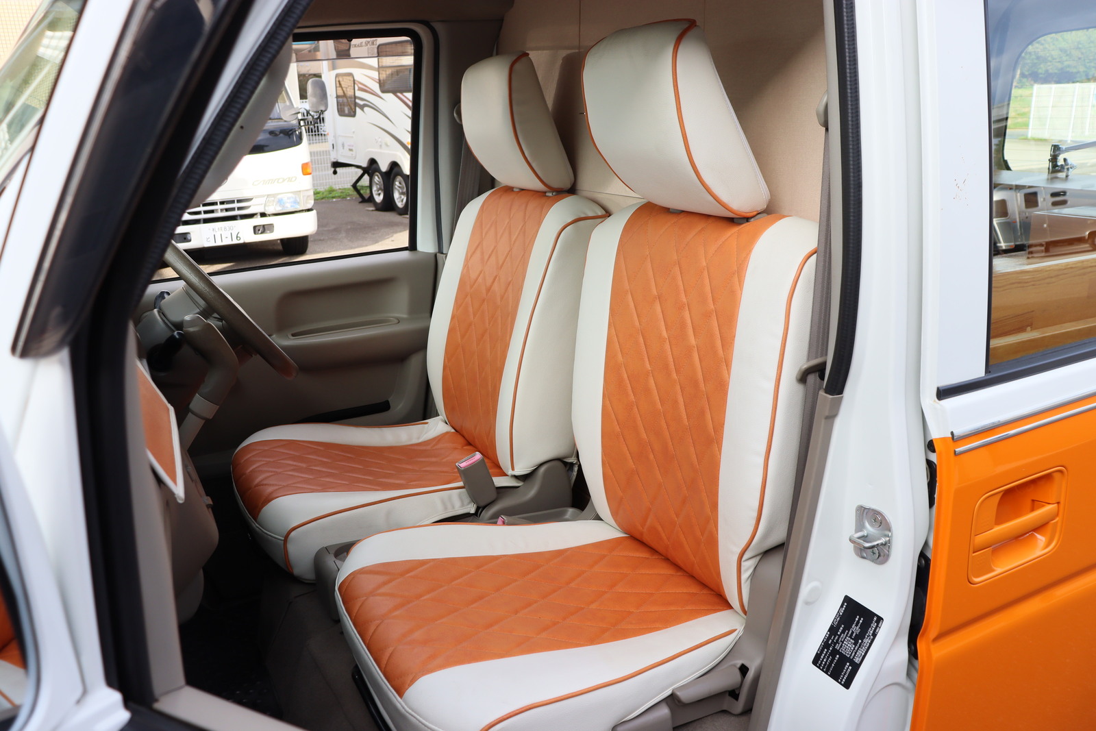 三菱ミニキャブ