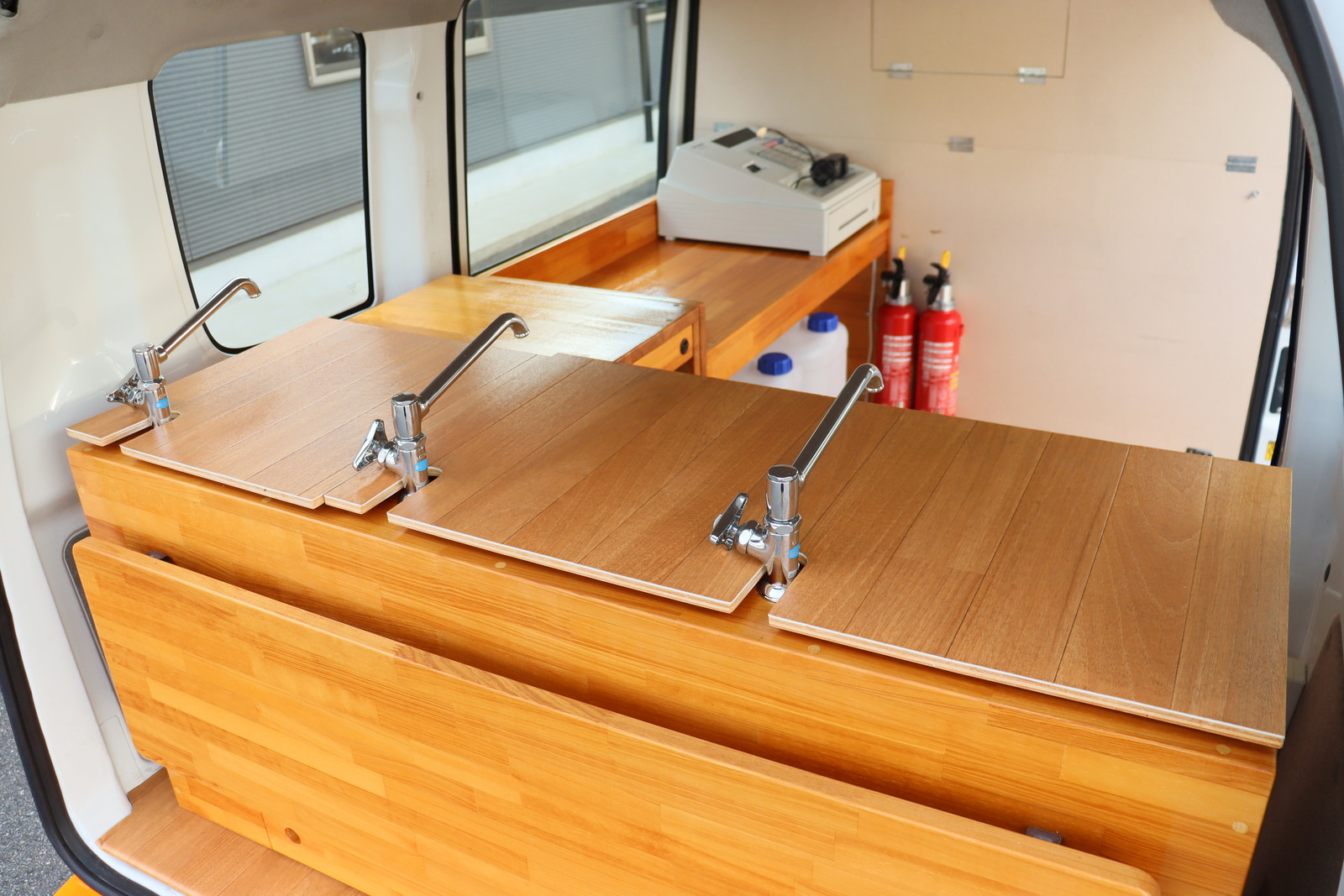 三菱ミニキャブ