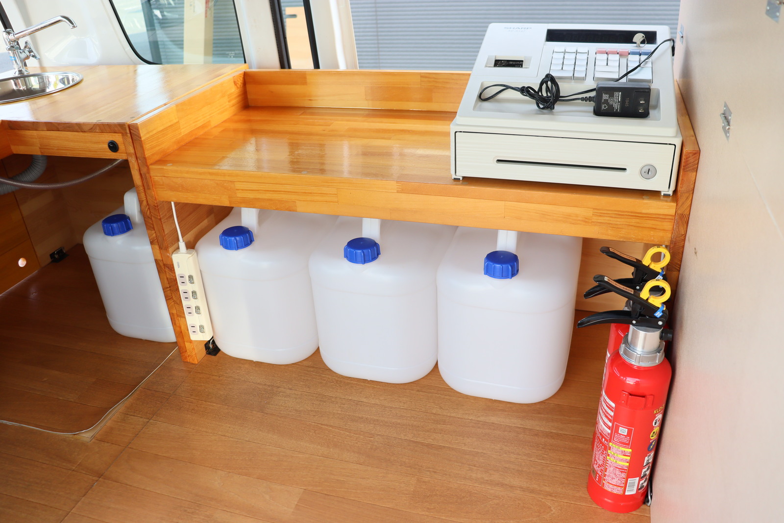 三菱ミニキャブ