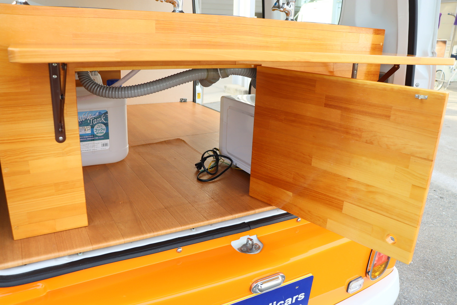 三菱ミニキャブ