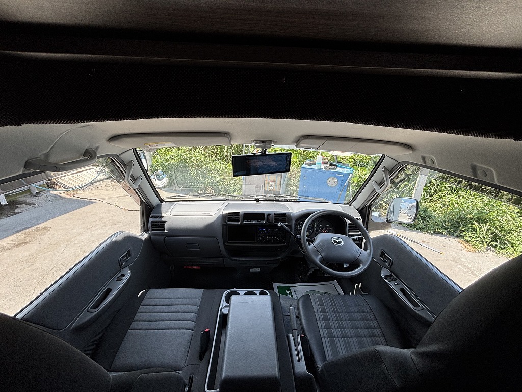 キャンピングカーキャブコン