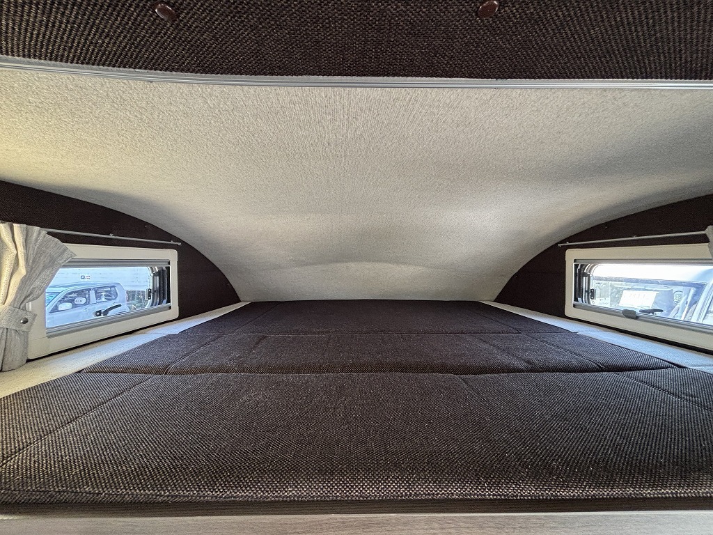 キャンピングカーキャブコン