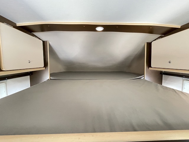 キャンピングカーキャブコン