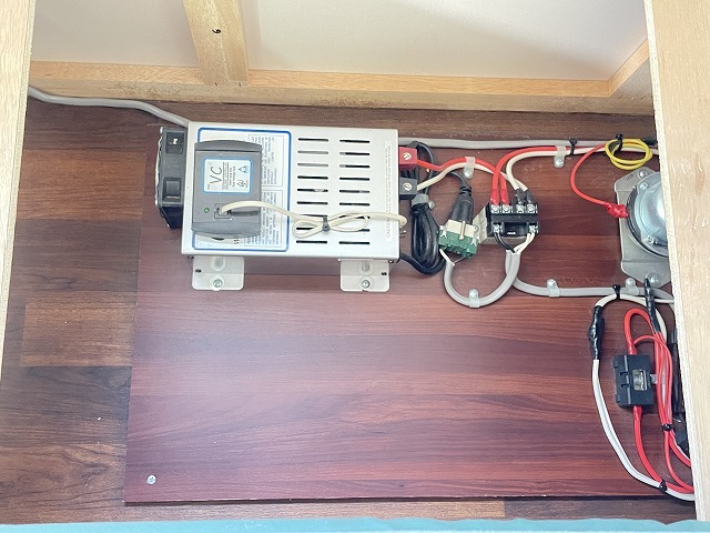 キャンピングカーキャブコン