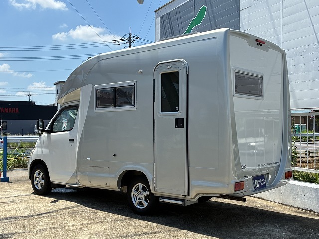 キャンピングカーキャブコン