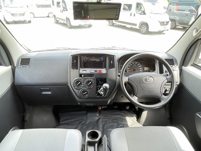 キャンピングカーキャブコン