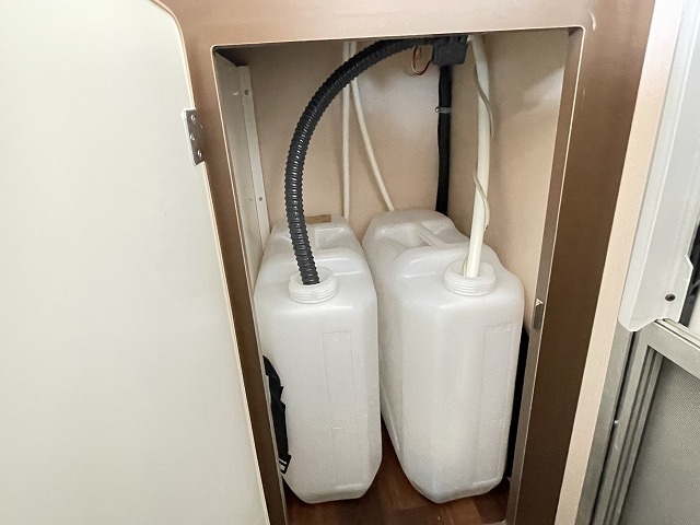 キャンピングカーキャブコン