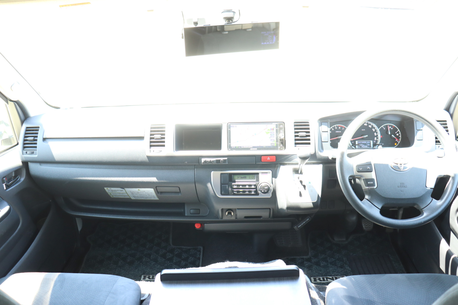 キャンピングカーバンコン