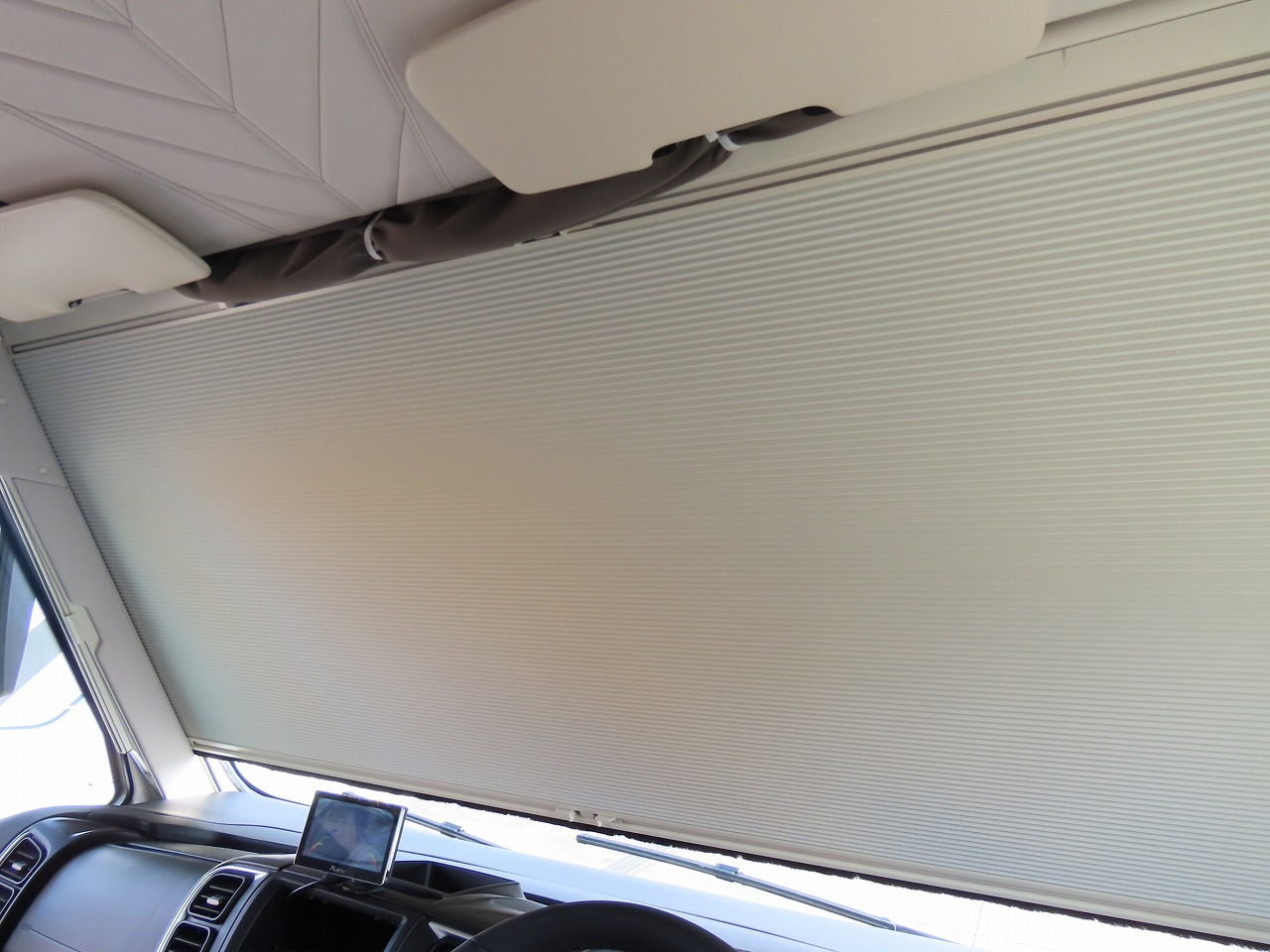 キャンピングカーバスコン