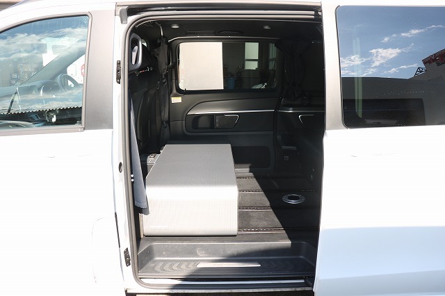 キャンピングカーバンコン