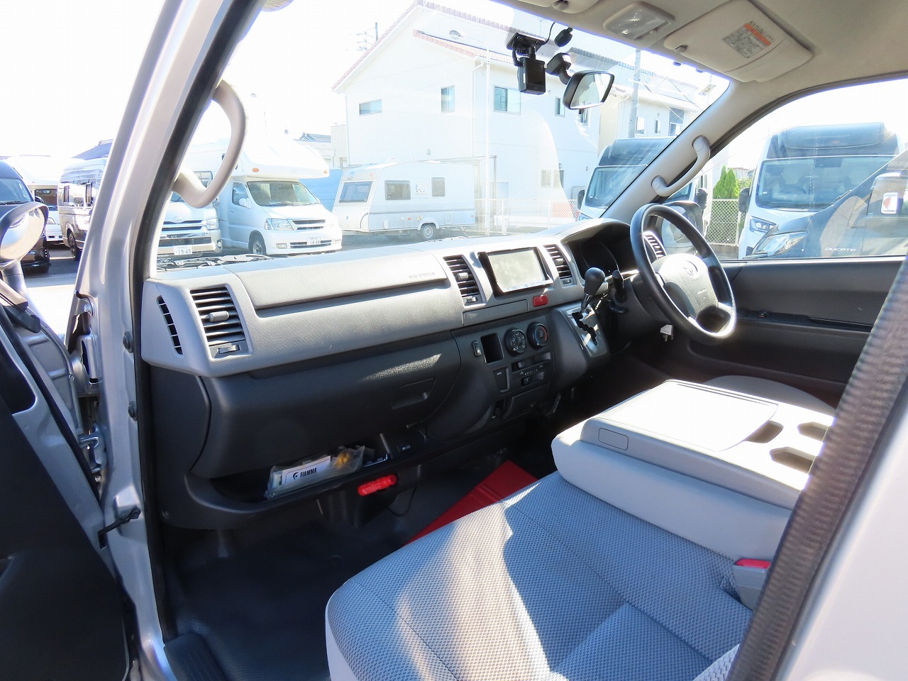 キャンピングカーバンコン